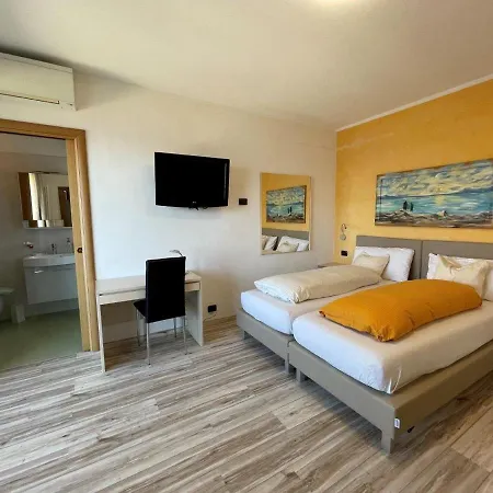 Apartment Eden
